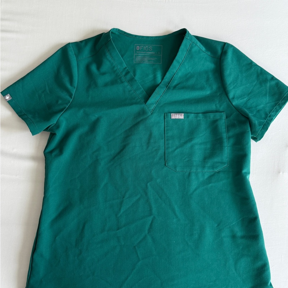 Women's Hunter Green
Catarina™ - One-Pocket
Scrub Top
S - Regular